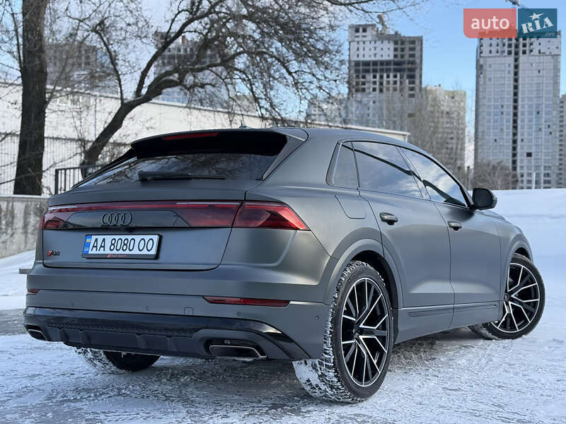 Внедорожник / Кроссовер Audi Q8 2024 в Киеве