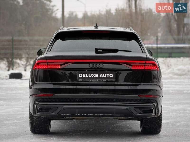 Внедорожник / Кроссовер Audi Q8 2023 в Киеве