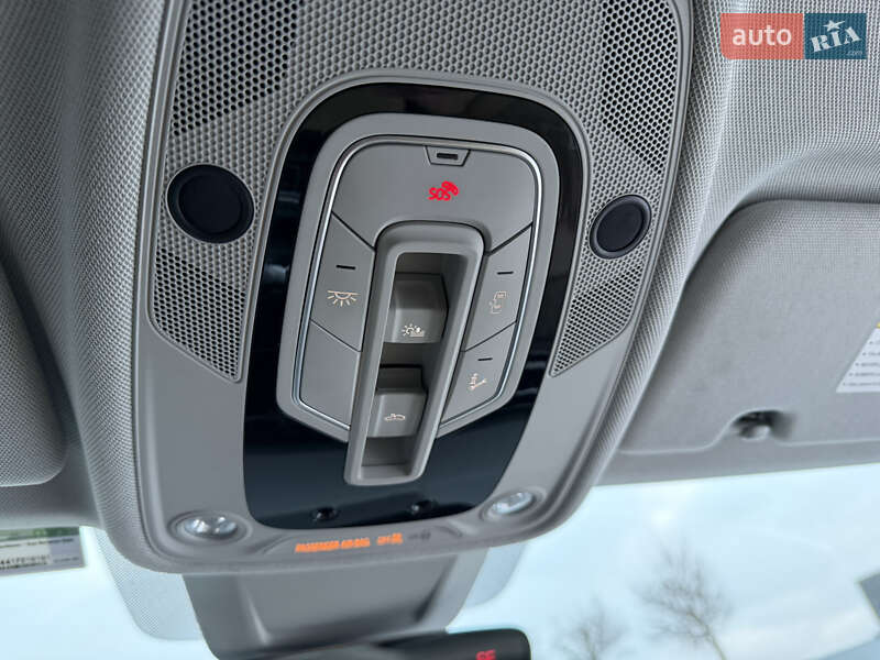 Внедорожник / Кроссовер Audi Q8 2018 в Киеве