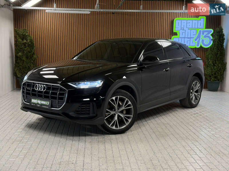 Внедорожник / Кроссовер Audi Q8 2019 в Киеве