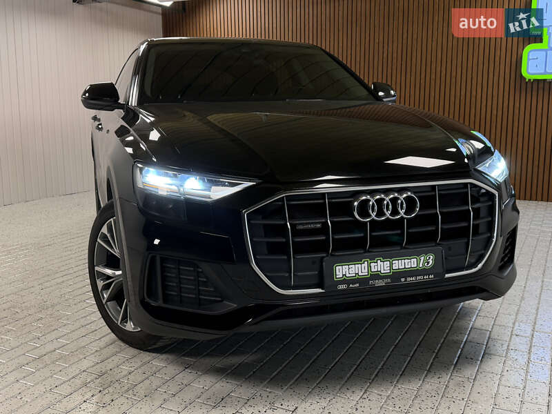 Внедорожник / Кроссовер Audi Q8 2019 в Киеве