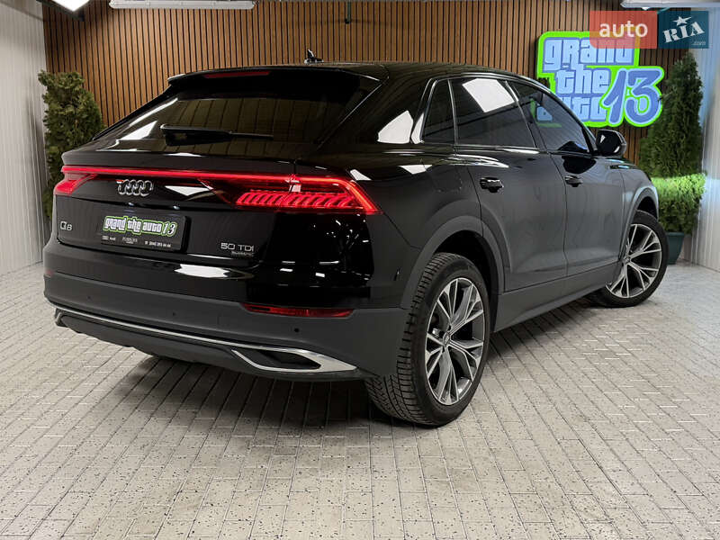 Внедорожник / Кроссовер Audi Q8 2019 в Киеве