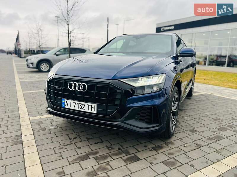 Внедорожник / Кроссовер Audi Q8 2020 в Киеве