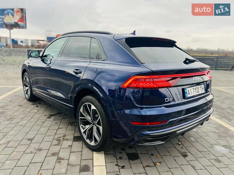 Внедорожник / Кроссовер Audi Q8 2020 в Киеве