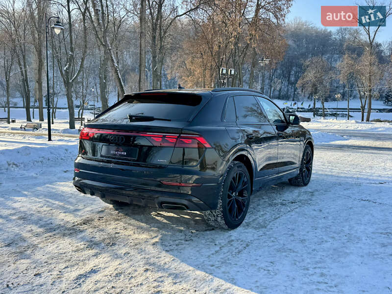 Позашляховик / Кросовер Audi Q8 2025 в Києві