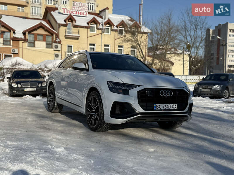 Audi Q8 2020