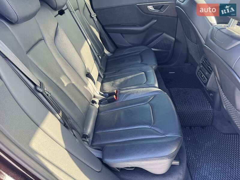 Внедорожник / Кроссовер Audi Q8 2019 в Тернополе