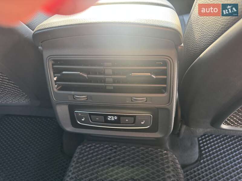 Внедорожник / Кроссовер Audi Q8 2019 в Тернополе