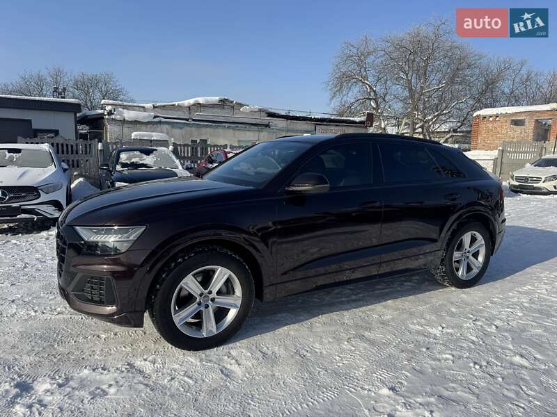 Внедорожник / Кроссовер Audi Q8 2019 в Тернополе