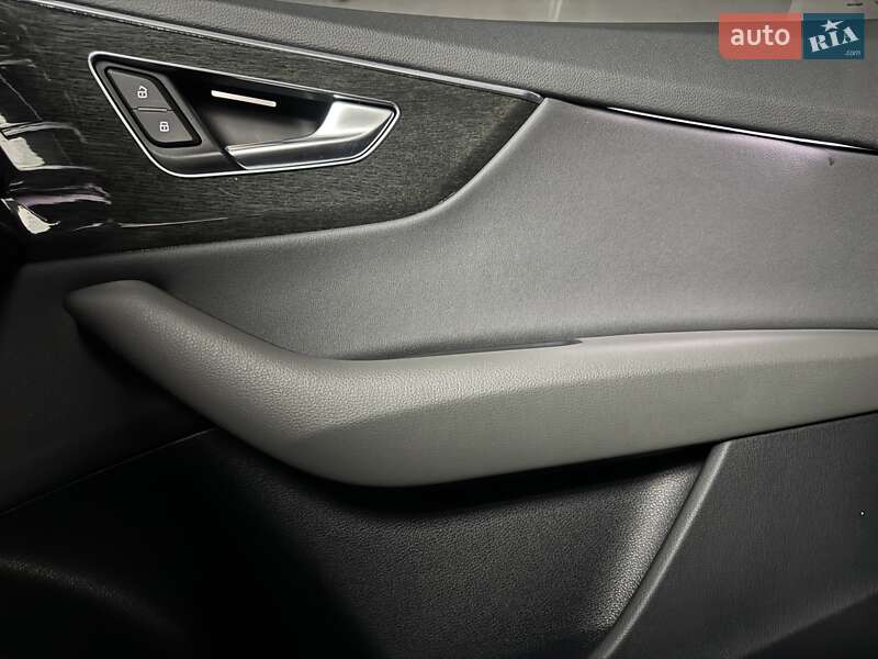 Внедорожник / Кроссовер Audi Q8 2018 в Тернополе фото 6 Внедорожник / Кроссовер Audi Q8 2018 в Тернополе