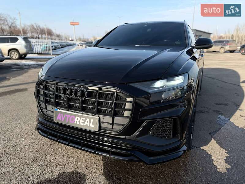 Внедорожник / Кроссовер Audi Q8 2018 в Кривом Роге