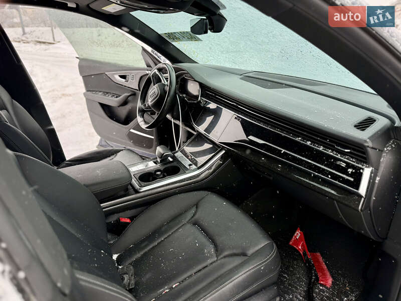 Внедорожник / Кроссовер Audi Q8 2019 в Львове фото 4 Внедорожник / Кроссовер Audi Q8 2019 в Львове