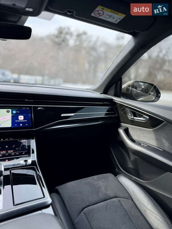 Позашляховик / Кросовер Audi Q8 2024 в Полтаві фото 16 Позашляховик / Кросовер Audi Q8 2024 в Полтаві