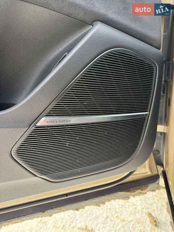 Позашляховик / Кросовер Audi Q8 2024 в Полтаві фото 21 Позашляховик / Кросовер Audi Q8 2024 в Полтаві