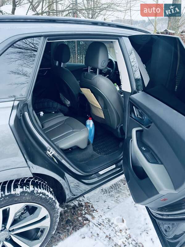 Позашляховик / Кросовер Audi Q8 2019 в Києві