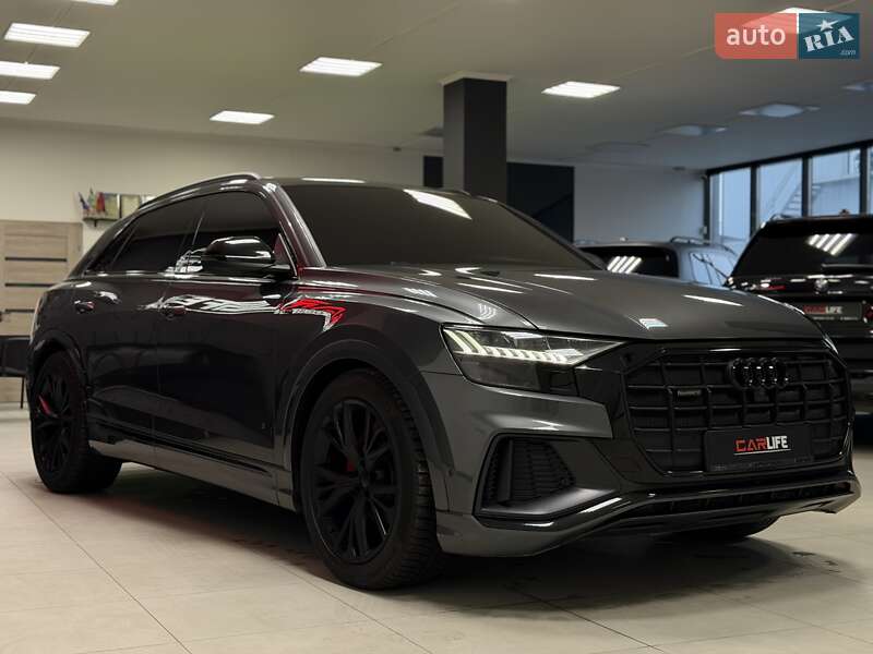 Внедорожник / Кроссовер Audi Q8 2020 в Тернополе