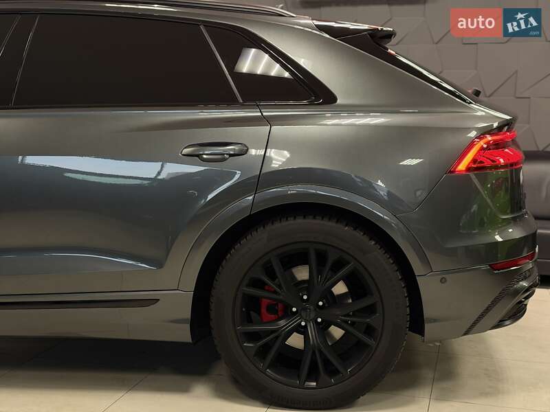 Внедорожник / Кроссовер Audi Q8 2020 в Тернополе