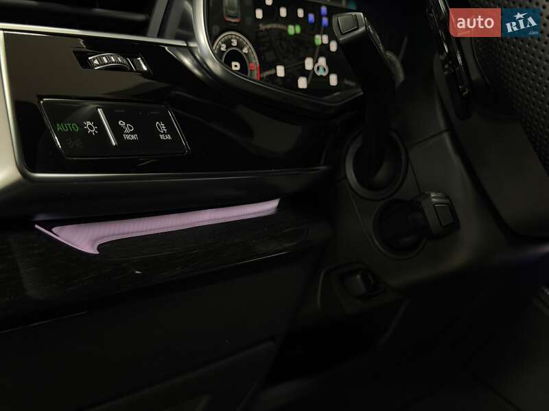 Внедорожник / Кроссовер Audi Q8 2020 в Тернополе