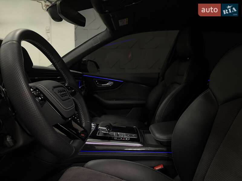 Внедорожник / Кроссовер Audi Q8 2020 в Тернополе
