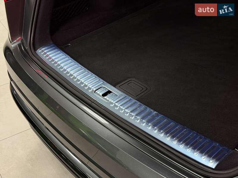 Внедорожник / Кроссовер Audi Q8 2020 в Тернополе