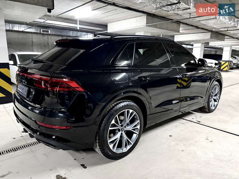 Внедорожник / Кроссовер Audi Q8 2024 в Днепре