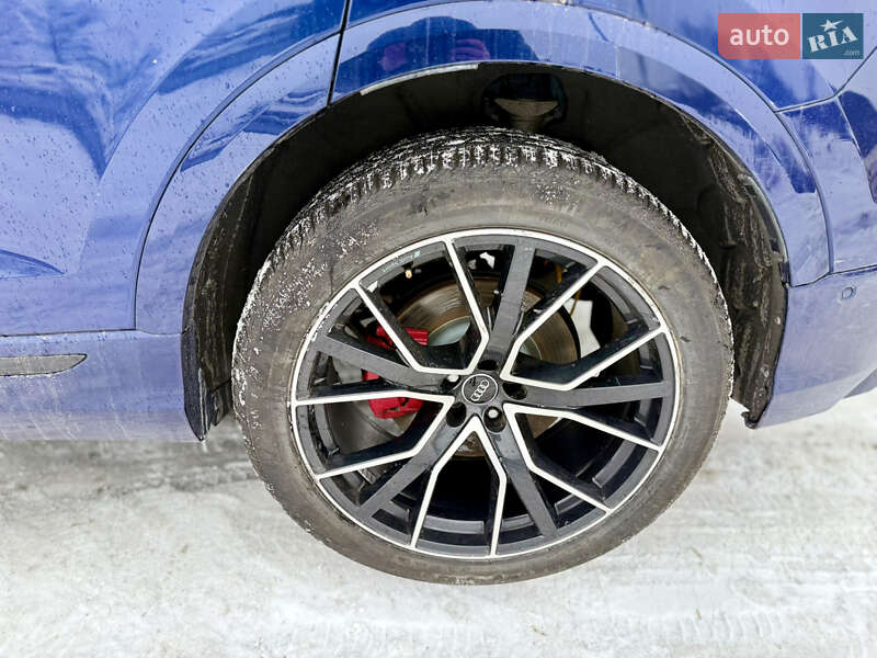 Внедорожник / Кроссовер Audi Q8 2019 в Львове