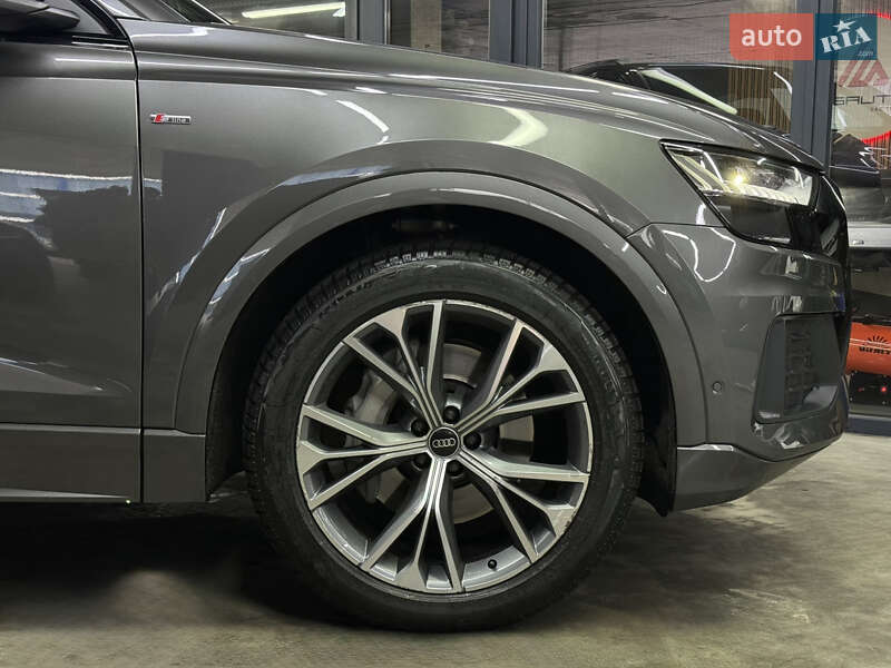 Позашляховик / Кросовер Audi Q8 2023 в Одесі