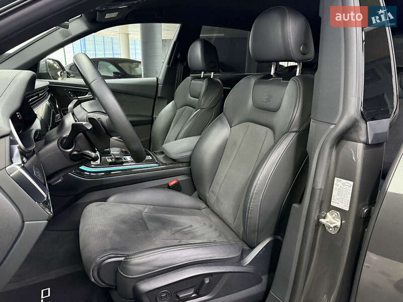 Позашляховик / Кросовер Audi Q8 2023 в Одесі