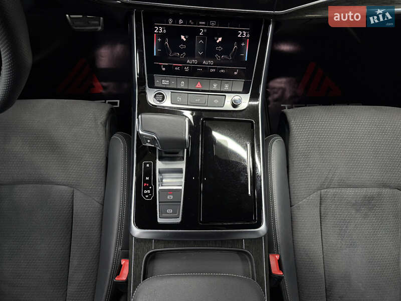 Позашляховик / Кросовер Audi Q8 2023 в Одесі