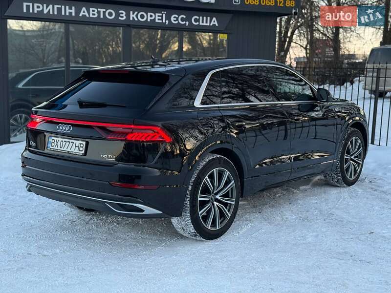 Внедорожник / Кроссовер Audi Q8 2022 в Хмельницком