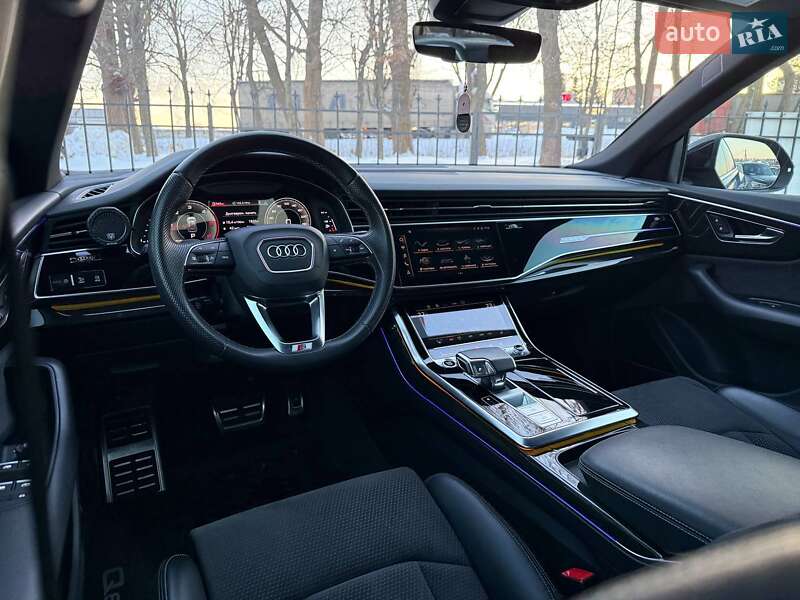 Внедорожник / Кроссовер Audi Q8 2022 в Хмельницком