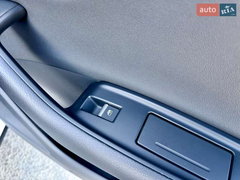 Позашляховик / Кросовер Audi Q8 2022 в Одесі