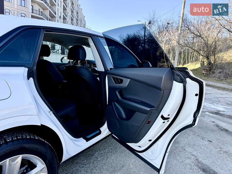 Позашляховик / Кросовер Audi Q8 2022 в Одесі