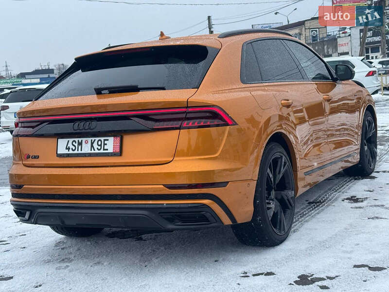 Внедорожник / Кроссовер Audi Q8 2020 в Черновцах