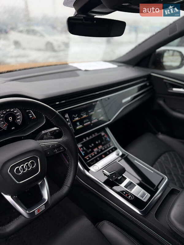 Внедорожник / Кроссовер Audi Q8 2020 в Черновцах