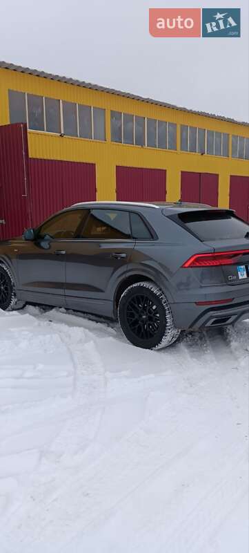 Позашляховик / Кросовер Audi Q8 2018 в Вінниці