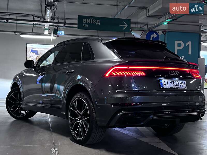 Позашляховик / Кросовер Audi Q8 2020 в Києві