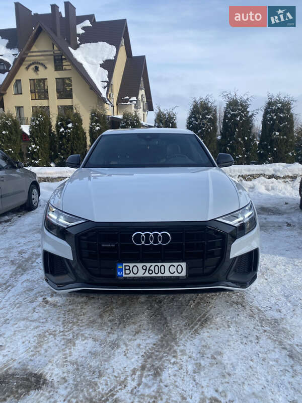 Audi Q8 2021