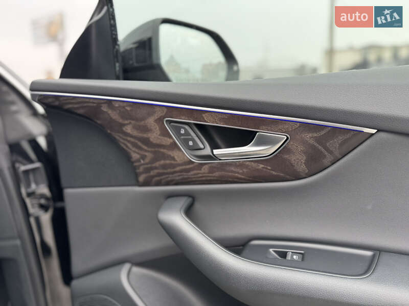 Позашляховик / Кросовер Audi Q8 2019 в Івано-Франківську фото 36 Позашляховик / Кросовер Audi Q8 2019 в Івано-Франківську