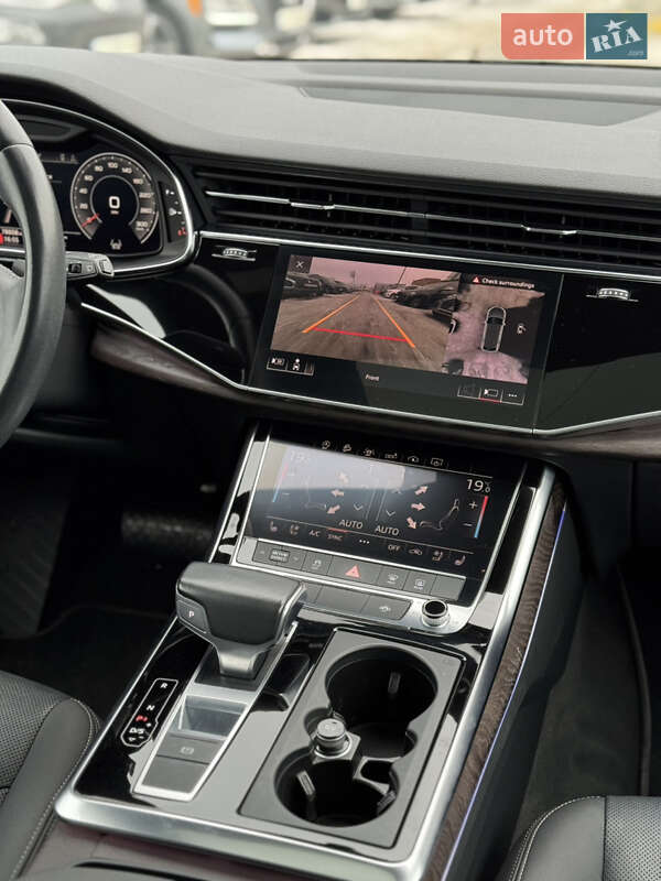 Позашляховик / Кросовер Audi Q8 2019 в Івано-Франківську фото 46 Позашляховик / Кросовер Audi Q8 2019 в Івано-Франківську