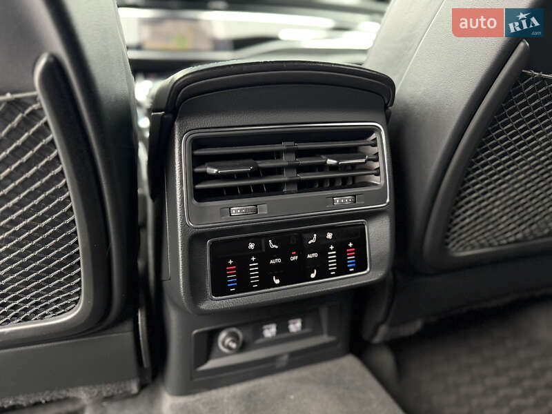 Внедорожник / Кроссовер Audi Q8 2019 в Львове фото 60 Внедорожник / Кроссовер Audi Q8 2019 в Львове