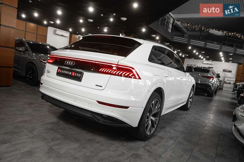 Позашляховик / Кросовер Audi Q8 2020 в Одесі