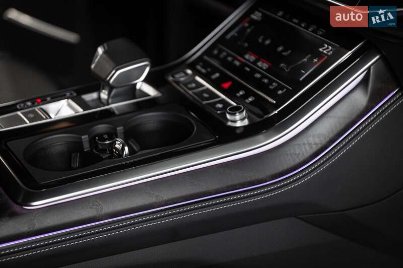 Позашляховик / Кросовер Audi Q8 2023 в Одесі