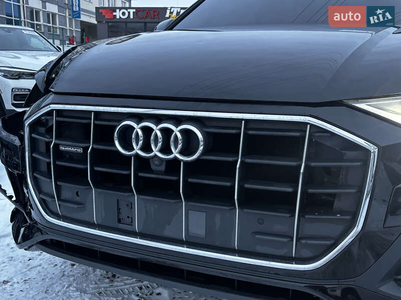 Позашляховик / Кросовер Audi Q8 2020 в Стрию