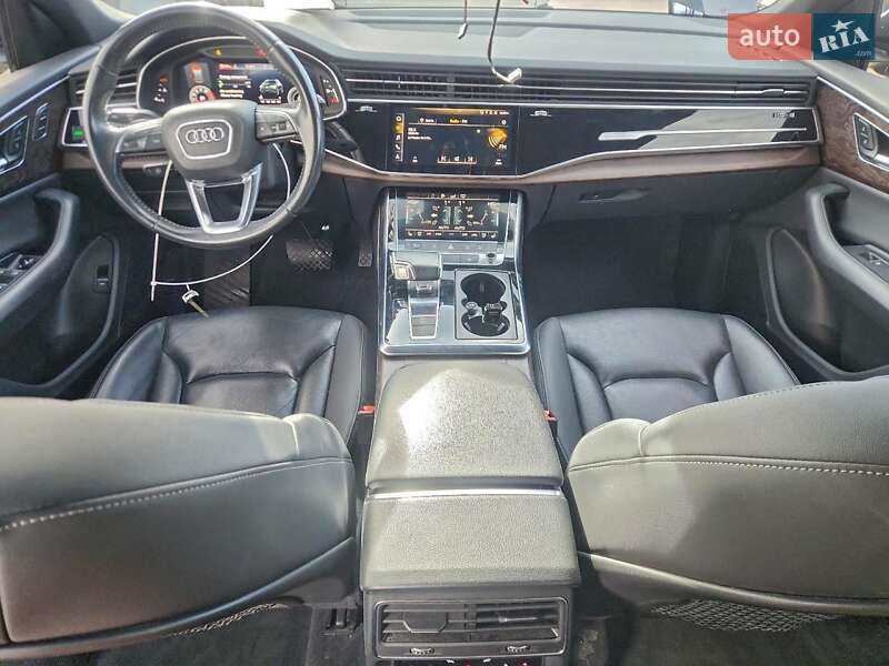 Позашляховик / Кросовер Audi Q8 2020 в Києві