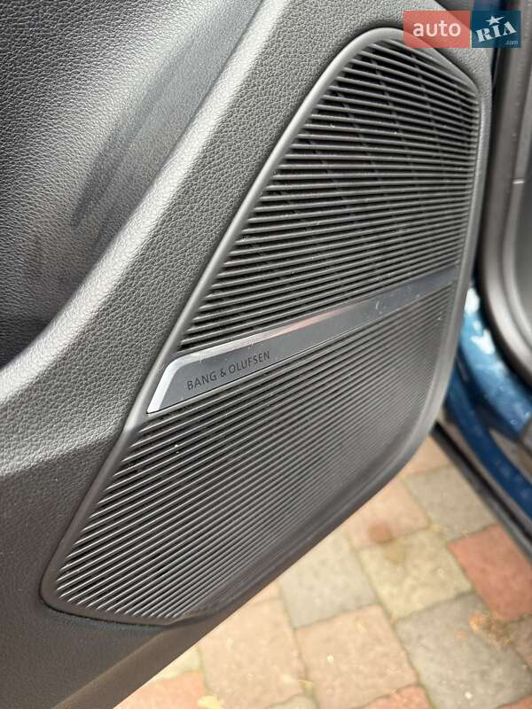 Внедорожник / Кроссовер Audi Q8 2019 в Ровно