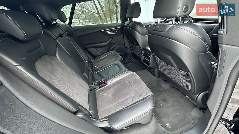 Позашляховик / Кросовер Audi Q8 2018 в Хмельницькому