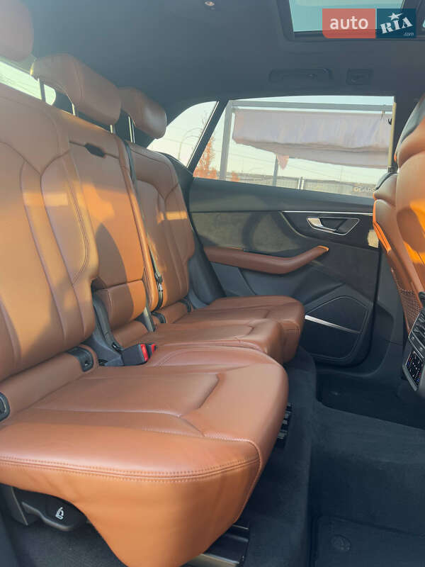 Позашляховик / Кросовер Audi Q8 2018 в Києві фото 37 Позашляховик / Кросовер Audi Q8 2018 в Києві