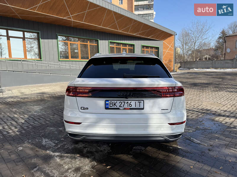 Внедорожник / Кроссовер Audi Q8 2018 в Ровно