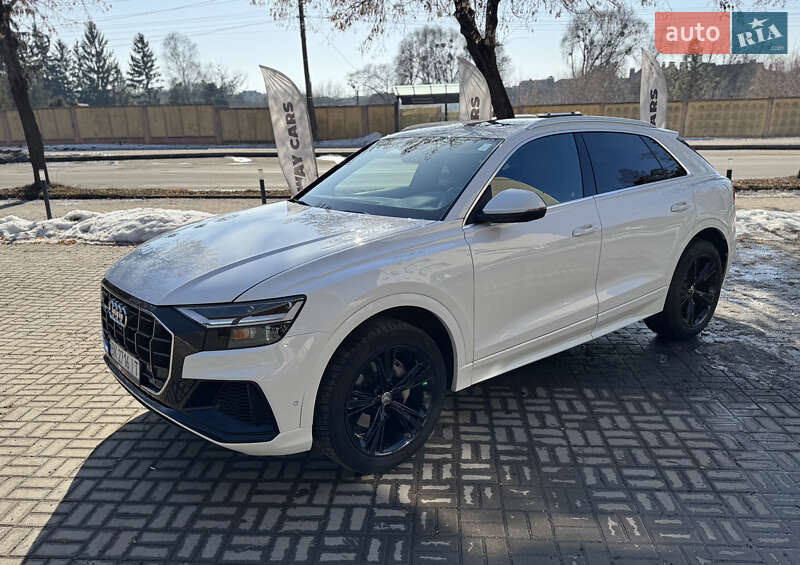 Внедорожник / Кроссовер Audi Q8 2018 в Ровно